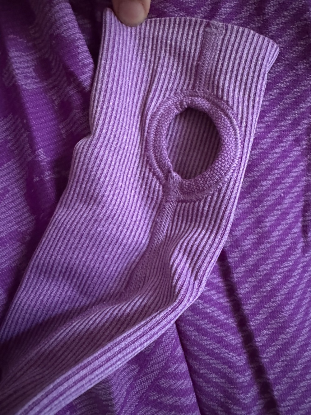 LULULEMON SWIFTY TECH WORKOUT TOP - Picture 2 of 5